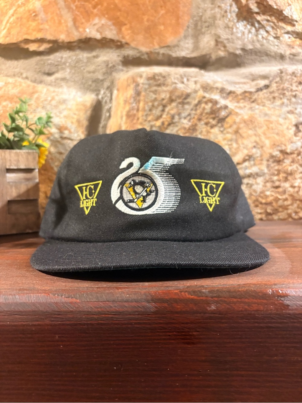 Vintage 90s Pittsburgh penguins 25th Anniversary Cap